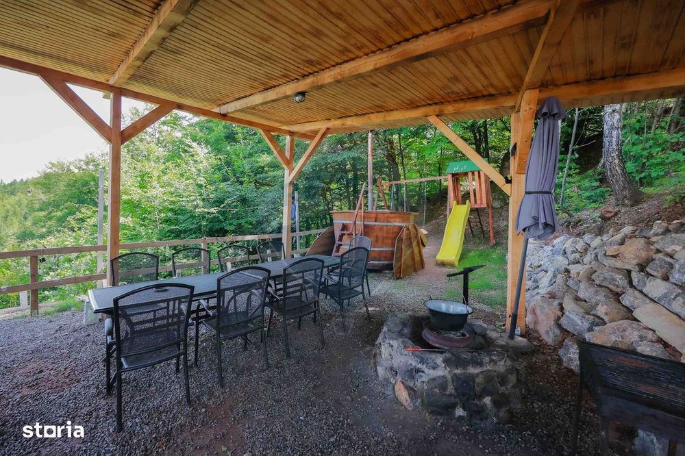 Cabană A-frame, Damiș, Bratca, Afacere la cheie De Vânzare
