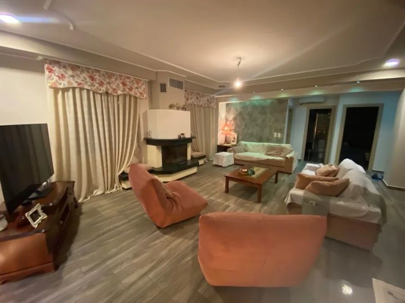 ПРОДАВА ! Самостоятелна къща в Паралия Офринио