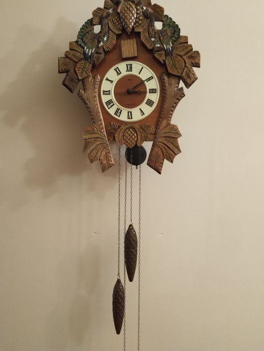 Продам часы настенные " Кукушка".