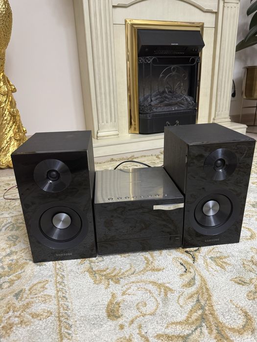 Музыкальный центр Samsung