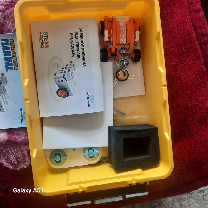 Продается конструктор для робототехники Makerzoid Superbot ,