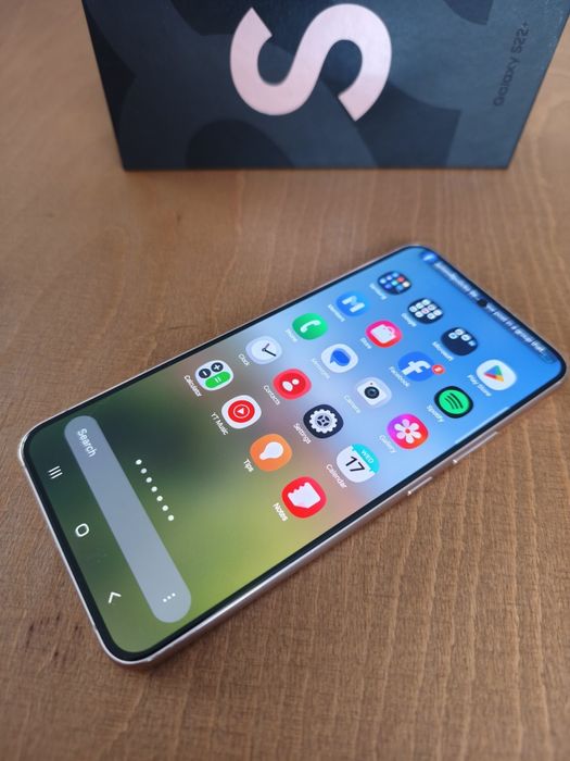 Samsung Galaxy S22+ 5G – 256 GB, 8 GB RAM