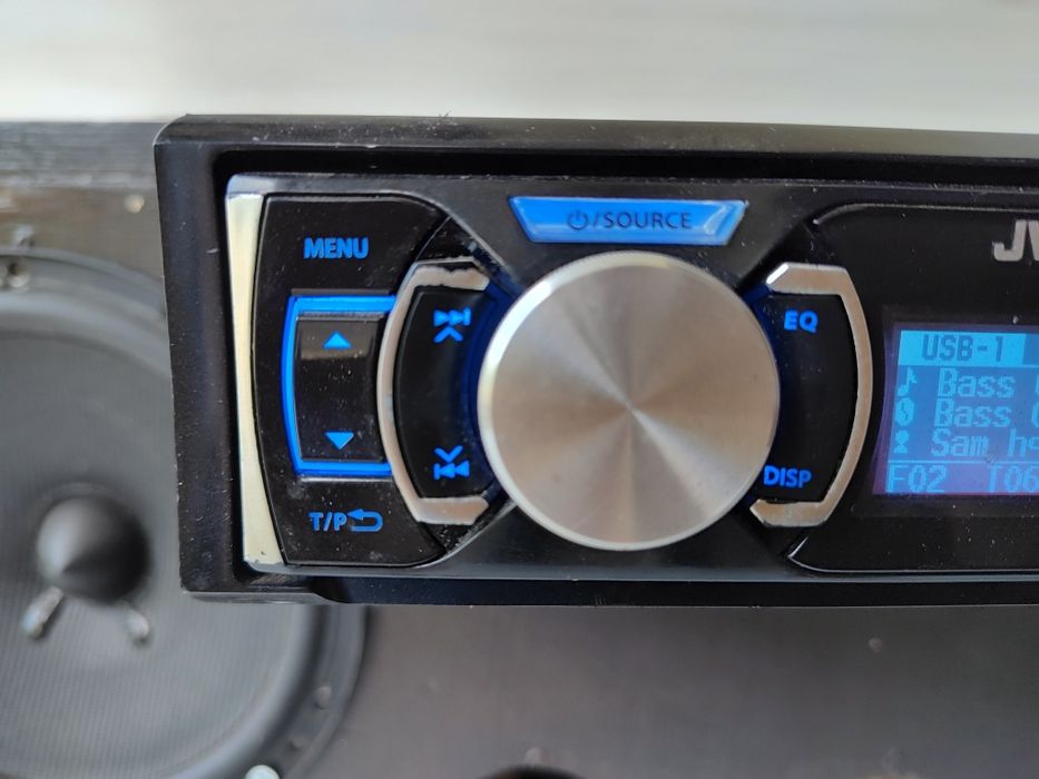 Висок клас JVC KD-SD80BT