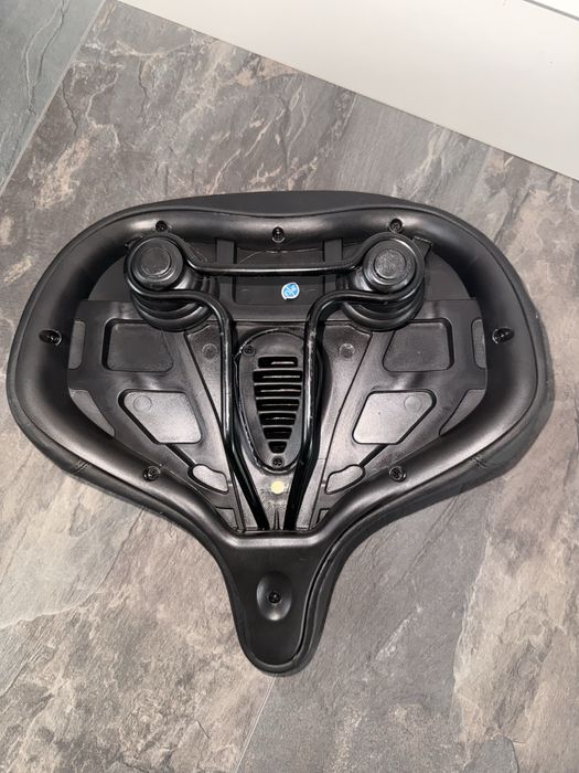 Широка комфортна седалка за велосипед West Biking - мемори пяна