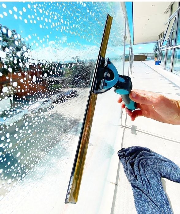 Spalare profesionala geamuri