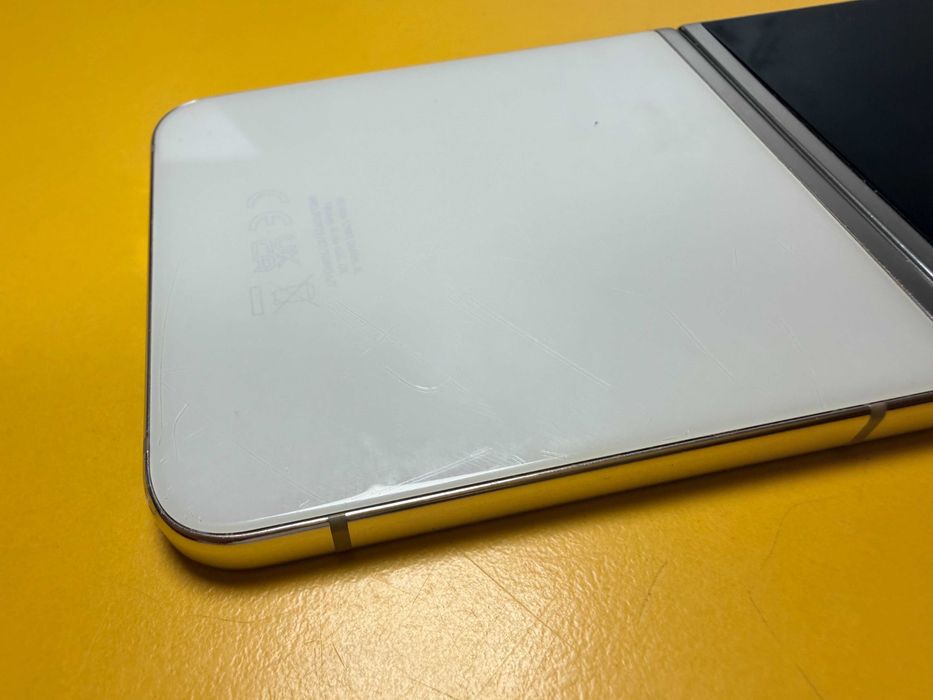 Samsung Z Flip 5 256 GB
