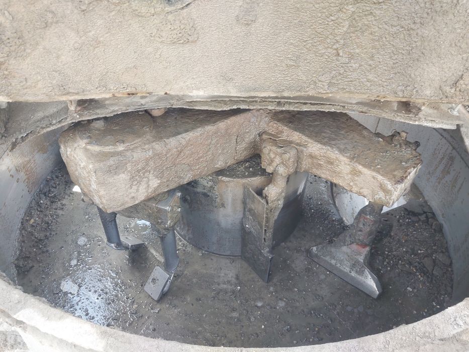 Afacere la cheie Statie betoane cu toate utilajele