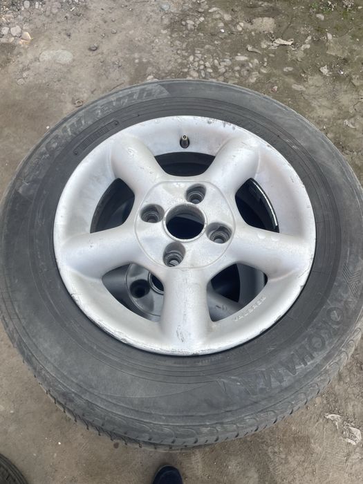 Продам летнию резину