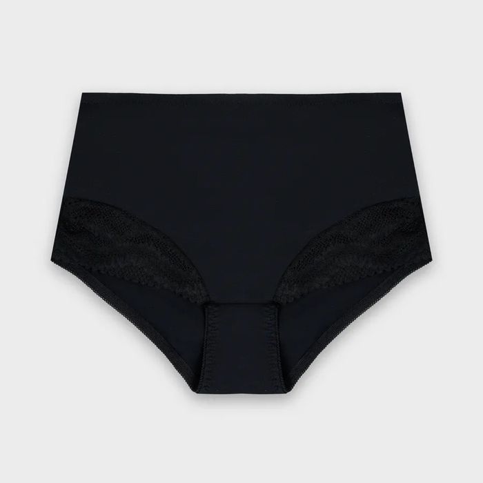 Трусы с кружевом