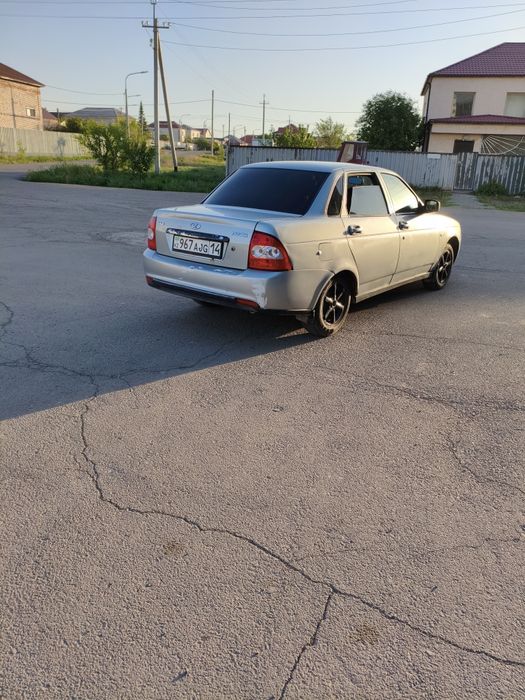 Продам Приору на полном ходу