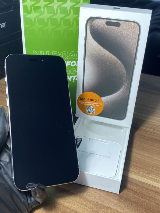 iPhone 15 Pro Max • 256 GB • Natural Titanium