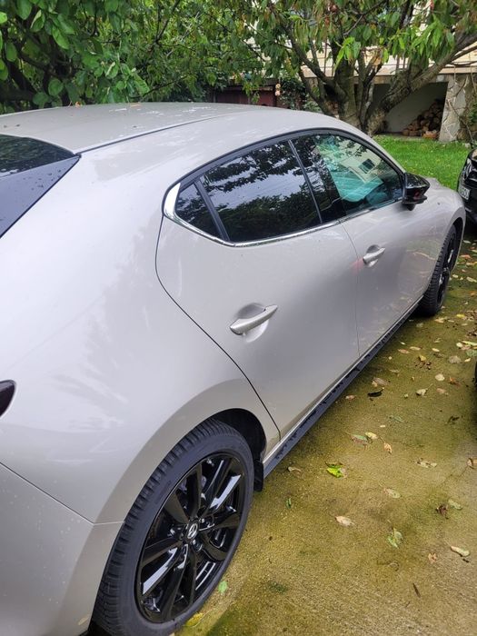 Se vinde Mazda 3 2025