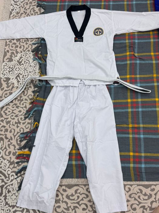 WT (World Taekwondo) таэквондо формасы