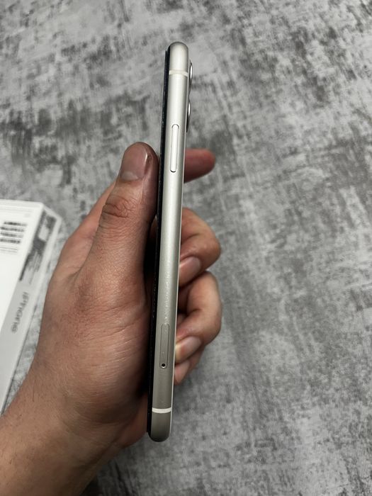 Iphone 11 white 128