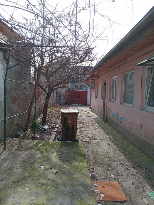 Casa de vanzare in Domenii. 246 mp teren, deschidere 10m, POT 65%