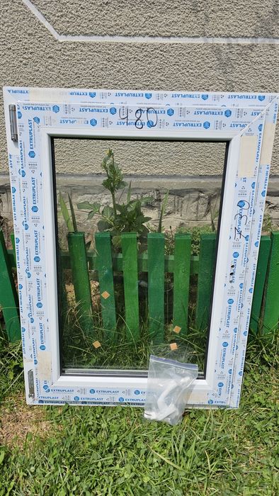 Vând geam termopan nou