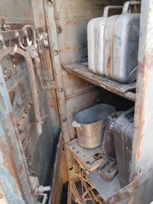 Продам металлический шкаф