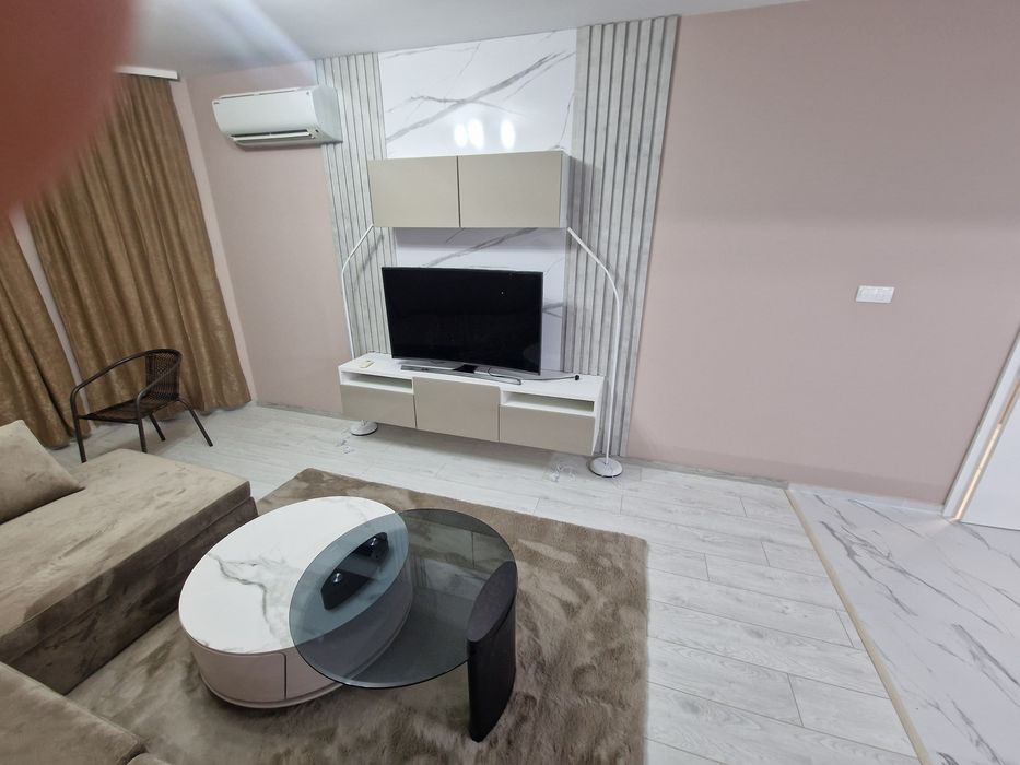 Двустаен от собственик с паркомасто в цената