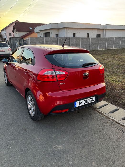 KIA Rio 2013 — imagine 2