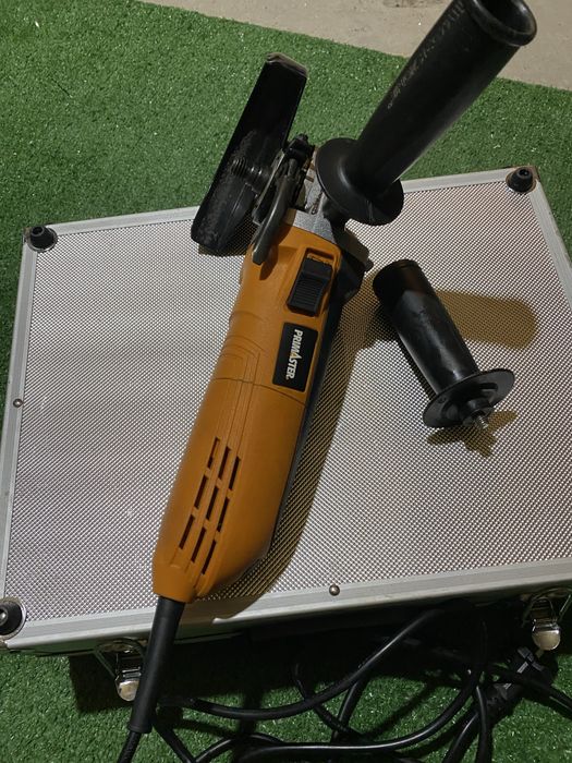 polizor unghiular model PMWS1100 cu o putere de 1100W