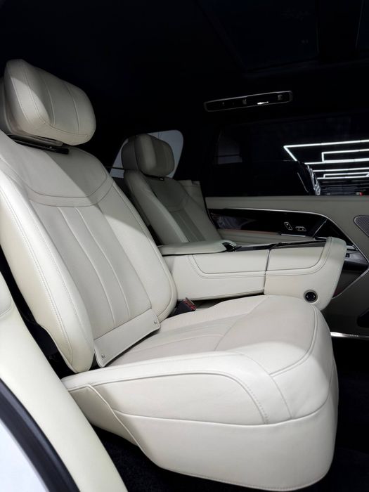 Range Rover Autobiography (Long)