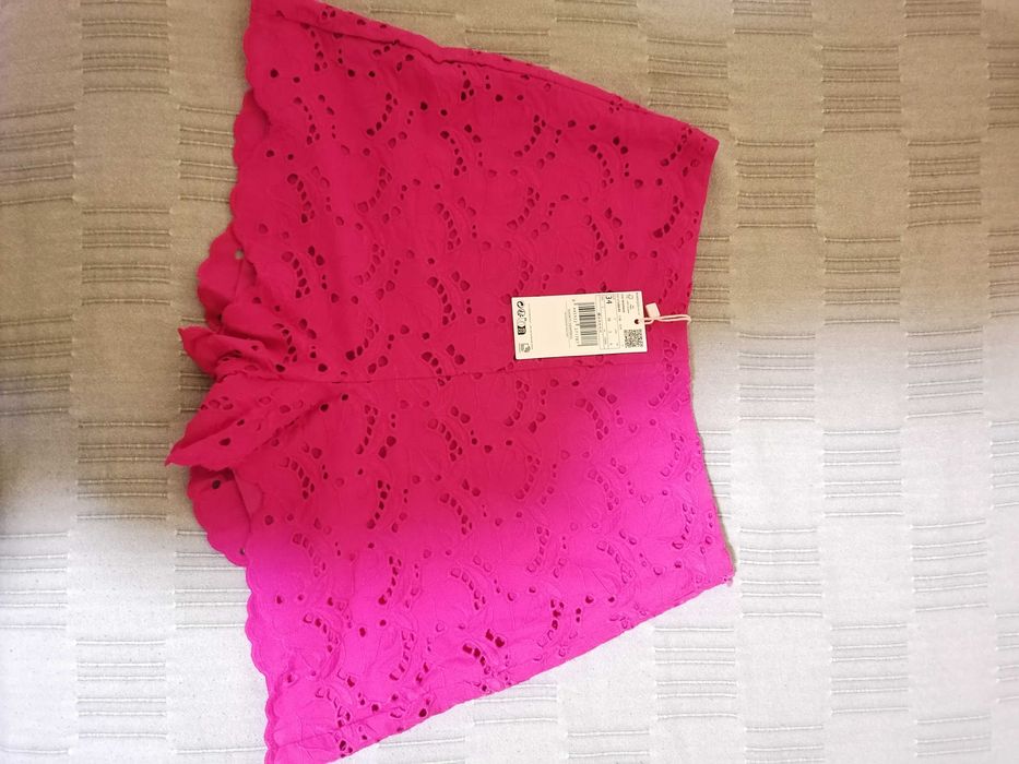 Ново с етикет! Къси панталони с бродерия Mango, размер 34/XS