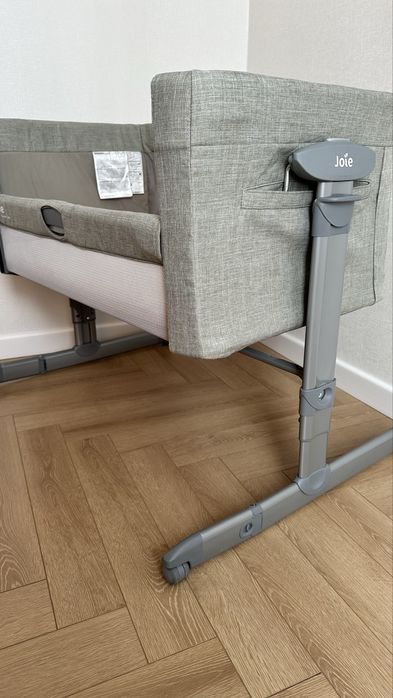 Приставная кроватка-манеж