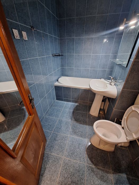 VÂND SAU SCHIMB • APARTAMENT 3 CAMERE • Inel 2 • Etaj 2 •2 Băi •Gaze