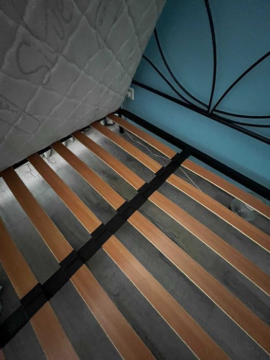 ИТАЛИАНСКА СПАЛНЯ 140/190 С ДВУЛИЦЕВ МАТРАК Silver Active със ср нишки