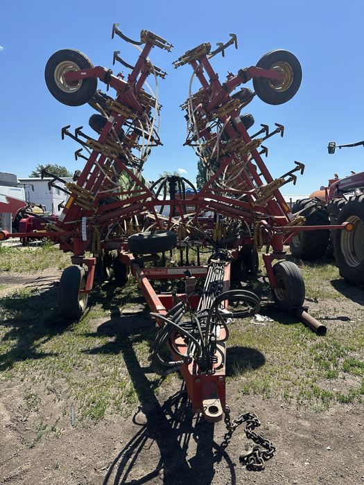 Продам два посевных комплекса Bourgault 8810