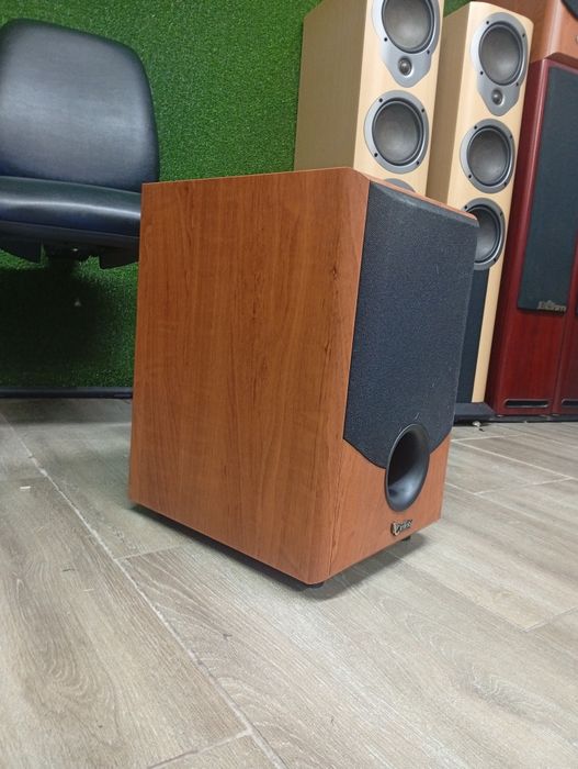 Активен субуфер INFINITY Alpha