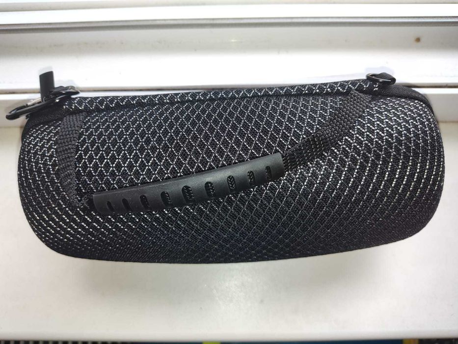 Vand JBL Charge 3
