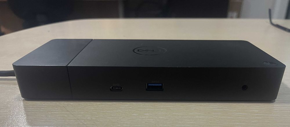 Докинг станция DELL WD19