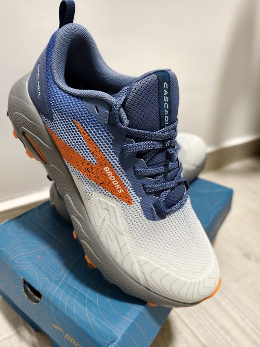 Pantofi trail Brooks Cascadia 17 Noi