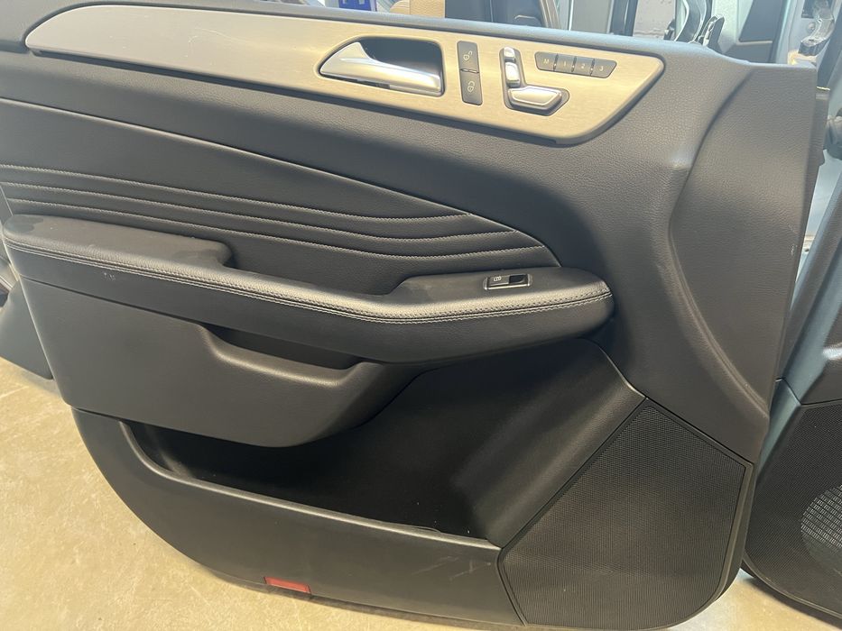Mercedes GLE 166 кори врати