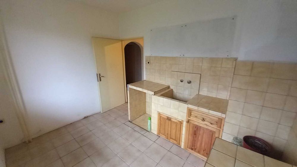 Продава се Двустаен апартамент в Разград, Бели Лом - 59 кв.м за 519 €/кв.м - Снимка #3