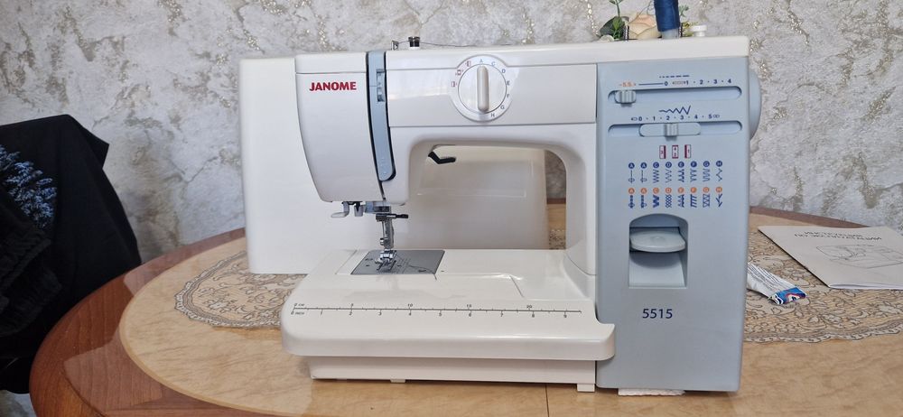 Швейная машинка JANOME 5515