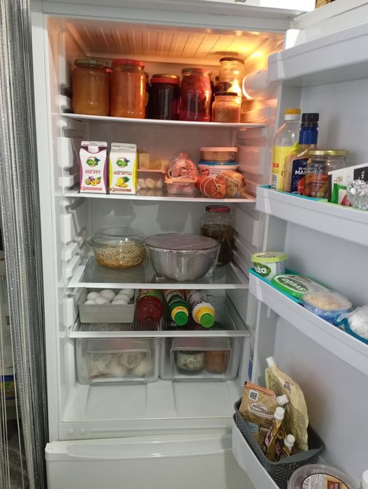 Продам холодильник