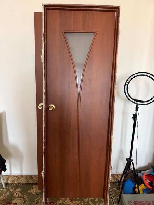 Продам двери , одна дверь 5000 тенге