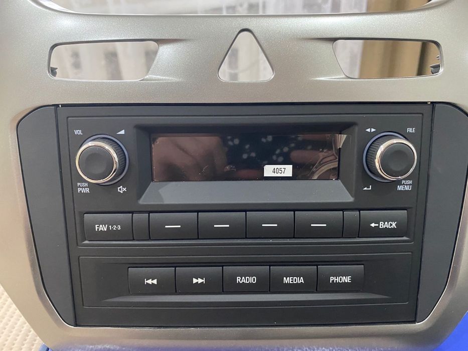 Штатная магнитола кобальт