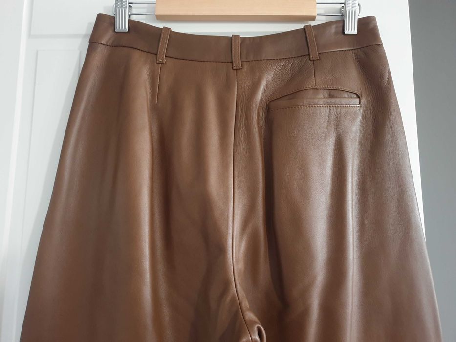 Кожен панталон Massimo Dutti