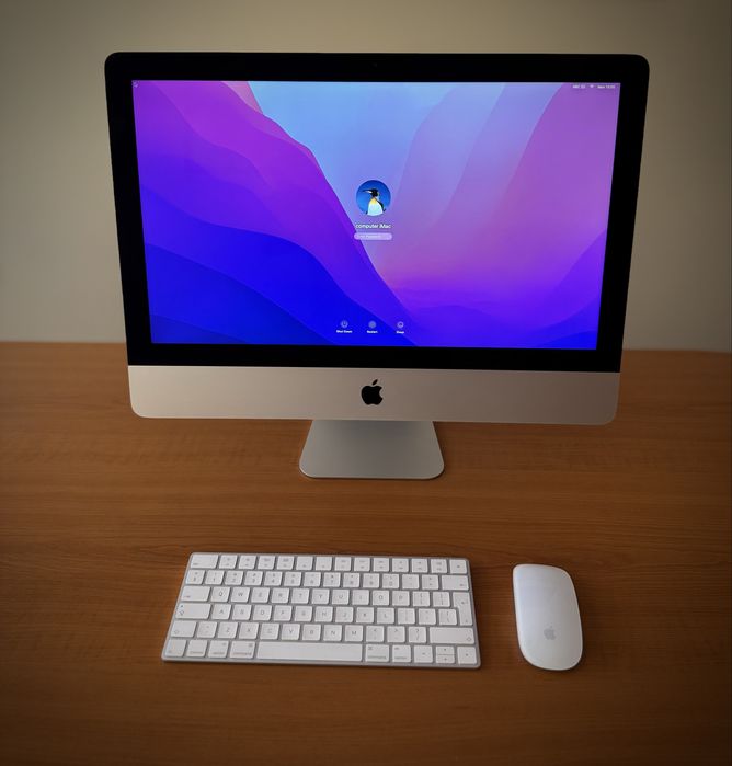 Apple iMac (21.5-inch, Late 2015)