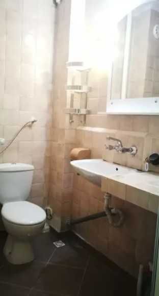 Дава се под наем Двустаен апартамент в Бургас, Славейков - 55 кв.м за 150 € - Снимка #2