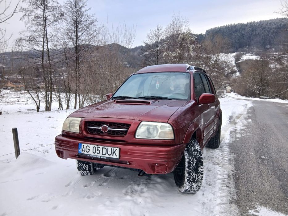 Vând Suzuki Grand Vitara 2.0TD(mazda)