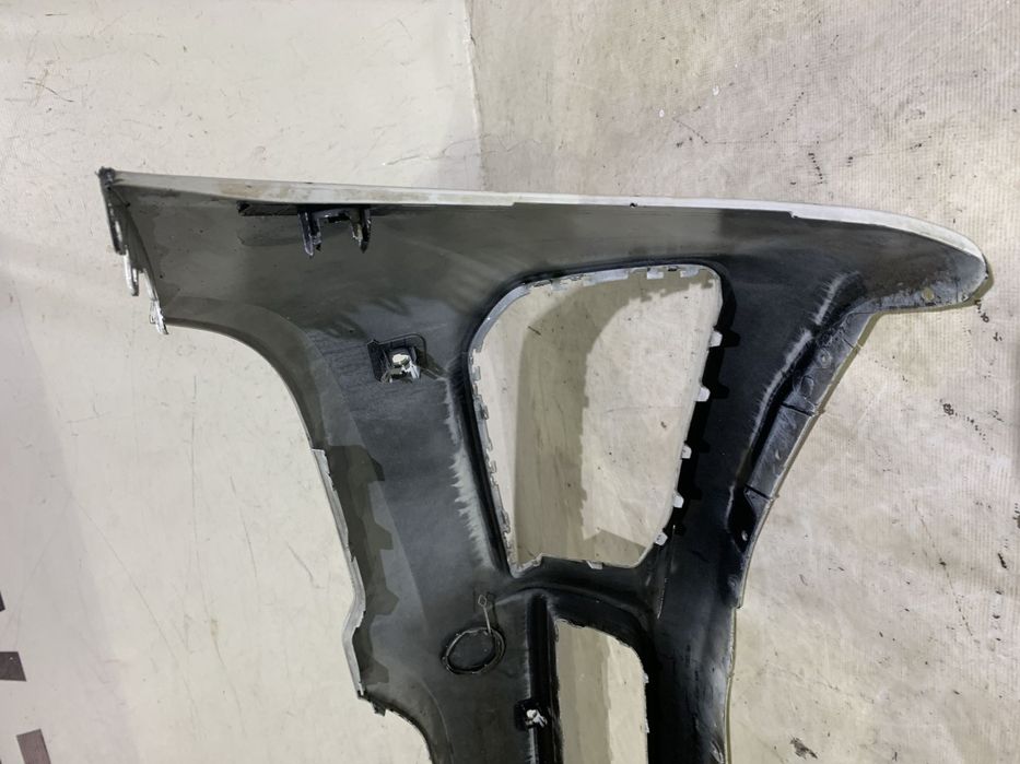 Bara fata BMW Seria 5, G30/G31, M-Sport, 2016, 2017, 2018, 2019, 2020, cod origine OE 51118064928, cu gauri pentru senzori de parcare.