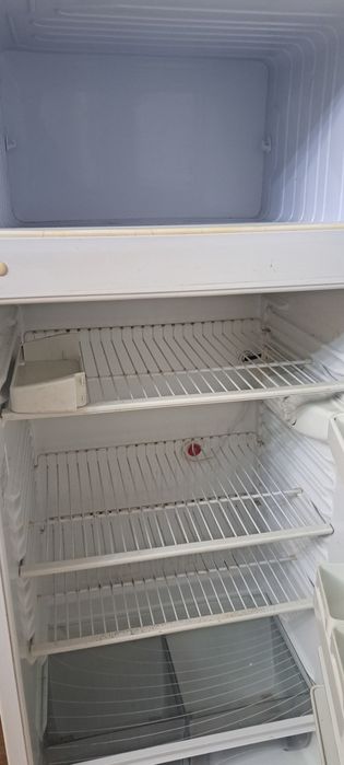 Холодильник  продам