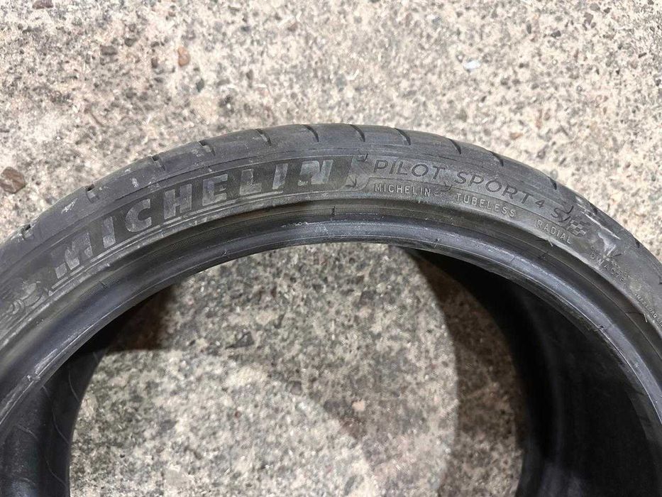 Продам шины Michelin в хорошем состоянии!
