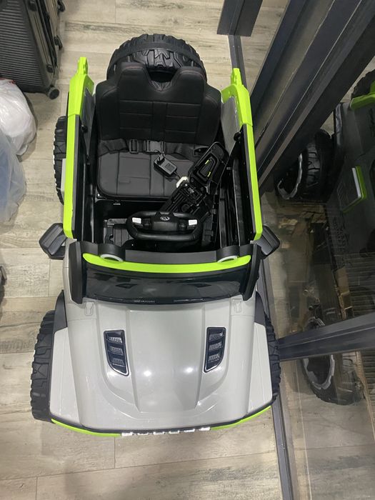 Детский электромобиль Jeep 4WD