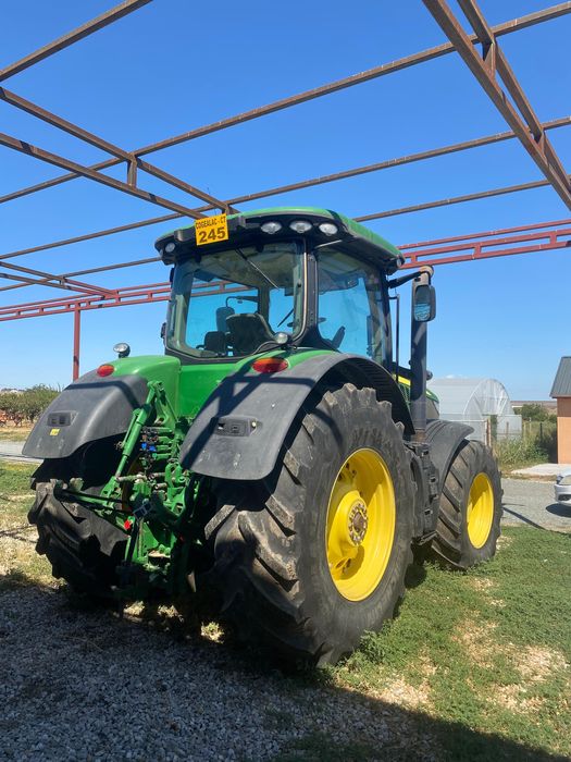 Tractor John Deere 7230R   Pret 93000€+TVA