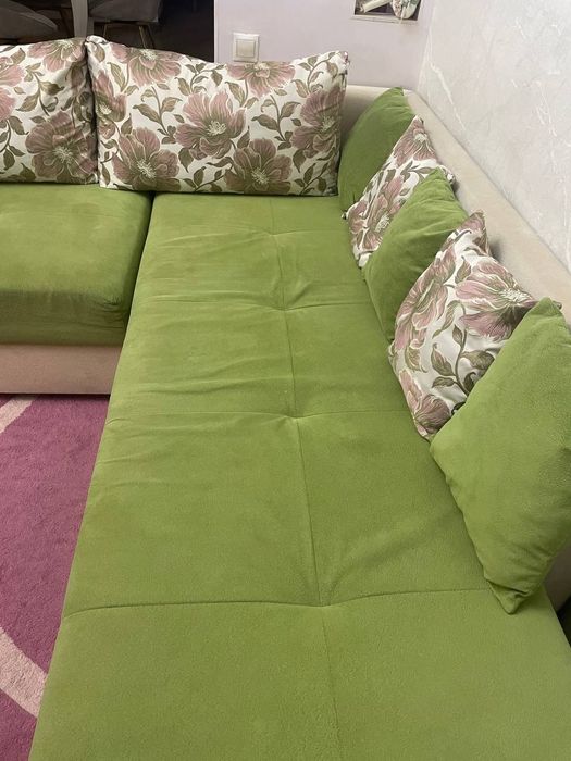 Диван угловой, раскладывается